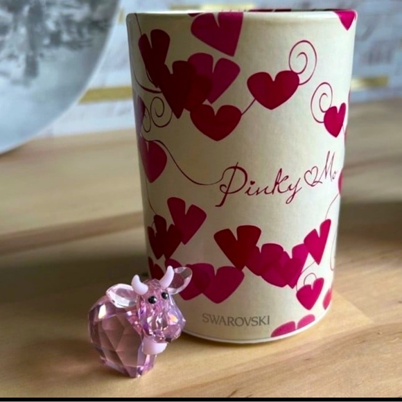 Swarovski Pinky Mo Cow